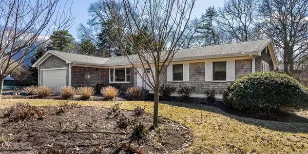 718 Riverview Drive