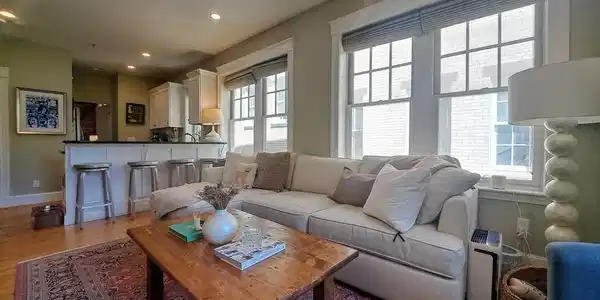 8-12 Bartlett Pl