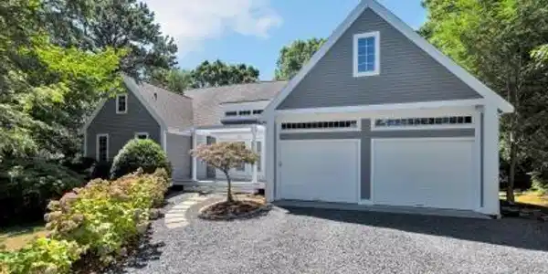 50 Hook Dr