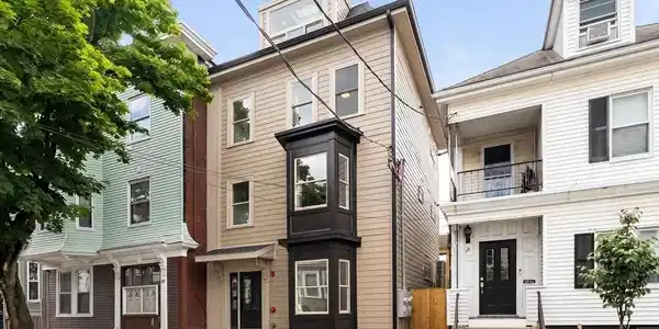 17 Princeton St