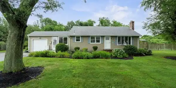 12 Old Farm Rd