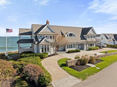 21 Circuit Ave