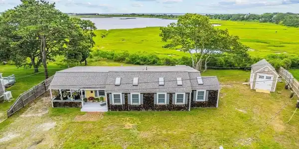 16 Gulls Cove Rd