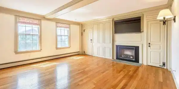 17 Washington Street