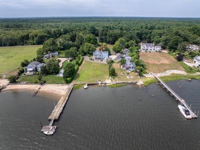 272 Delano Rd