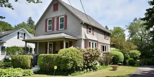 7 Knowles Ave