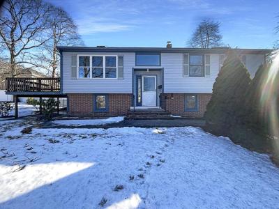 9 Hillside Ave