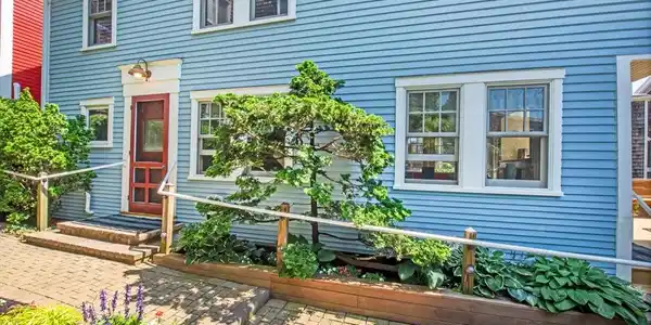 351A Commercial Street