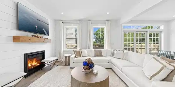 4 Goldenrod Court