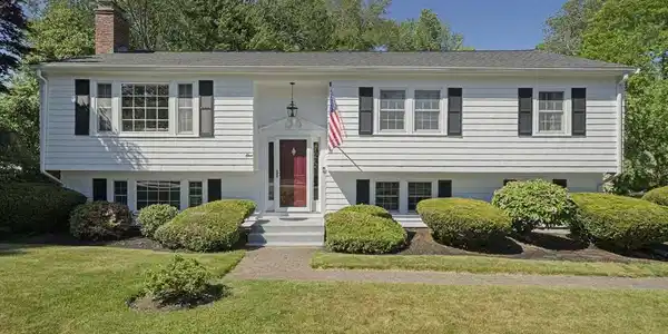1 Carpenter Ln