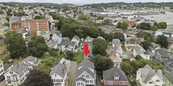 25 Elm Street