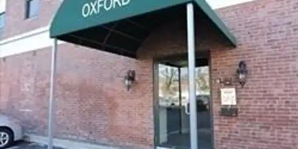 170 Oxford St