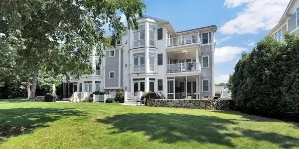 66 Simons Rd