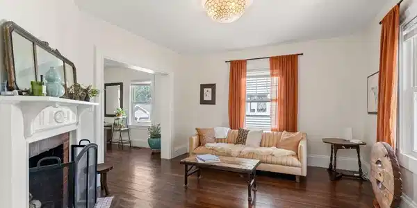108 Beach St