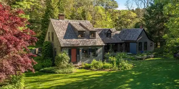 32 Higgins Hollow
