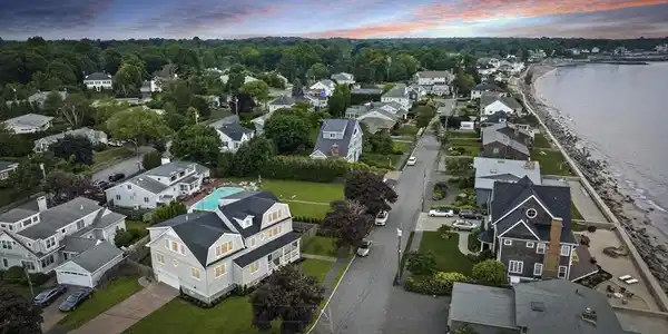 77 Blodgett Ave
