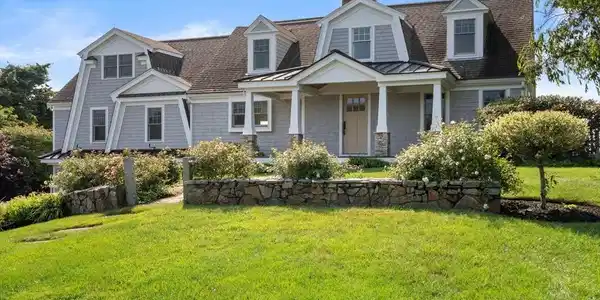 66 Seabury Point Road