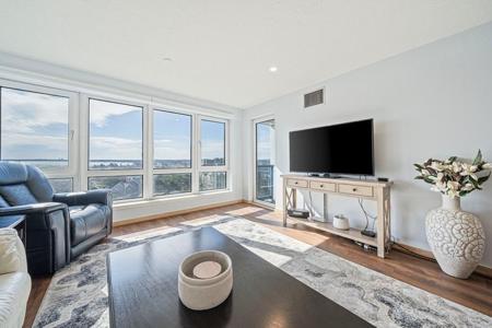 1001 Marina Drive