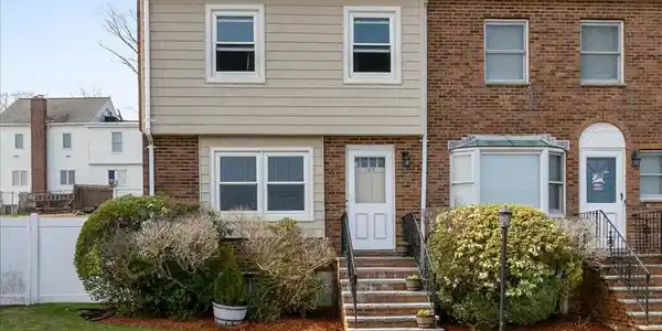 105 Franklin Ave