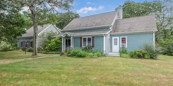56 Bridle Path Rd