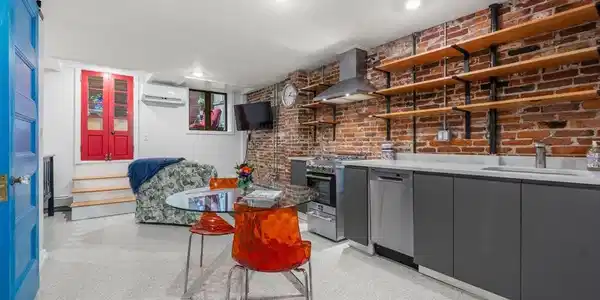 26 Unity St