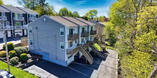 103 Valentine St
