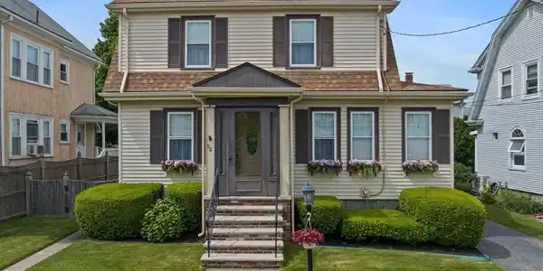 88 Bayfield Rd S