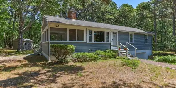 240 Wamisco Rd