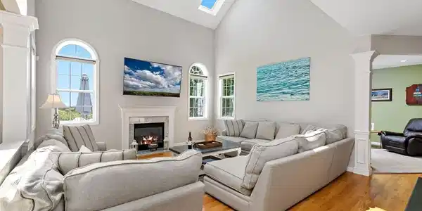 407 Raymond Rd