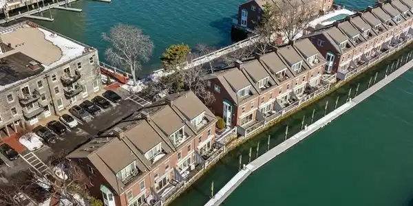 7 Union Wharf