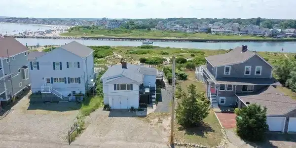 37 Water Street