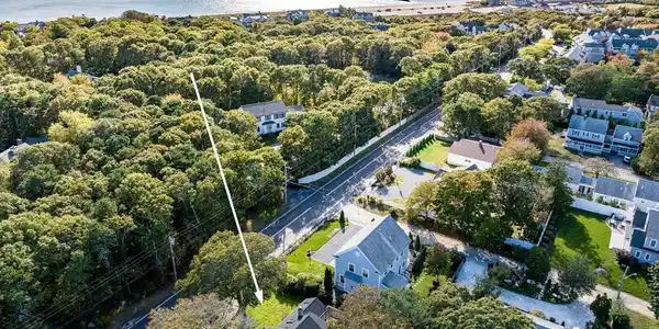 666 Craigville Beach Rd