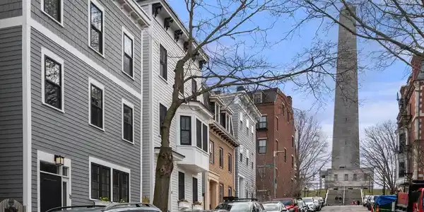 11 Monument St