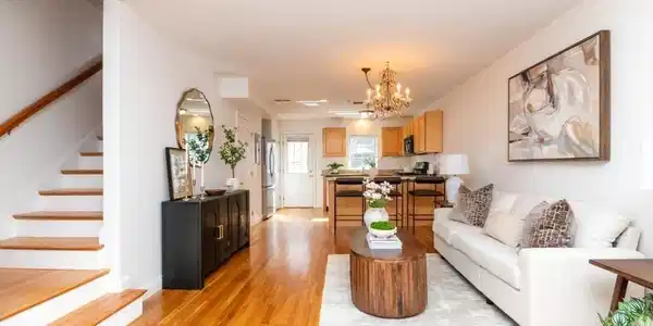 119 Tudor St