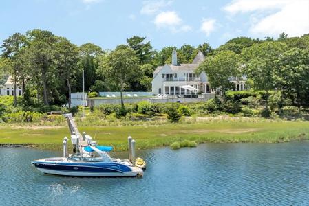 25 Oyster Way