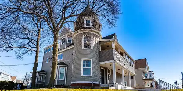 155 Franklin Ave