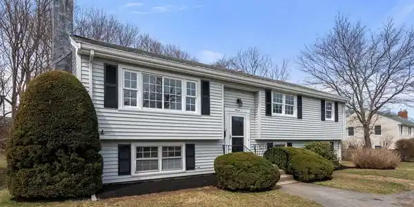 11 Egypt Beach Rd