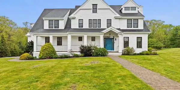 45 Ocean Ledge Dr