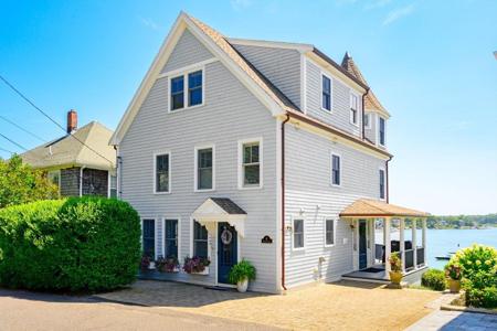 67 Hampton Circle