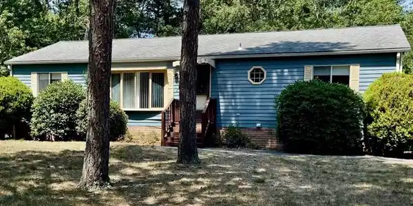 2 Jesse Brook Rd