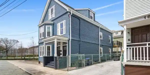 14 Harbor View St