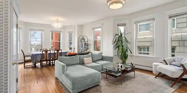 6-8 Bartlett St