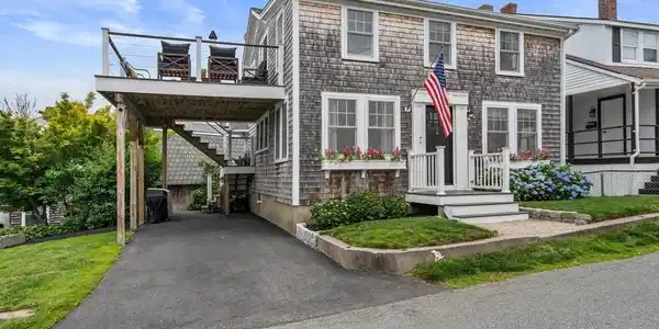 16 Squanto Rd