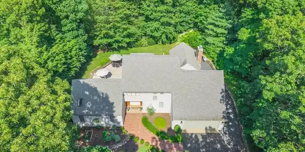 66 Clear Pond Rd
