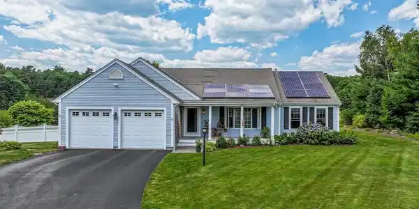 8 Cranberry Ln