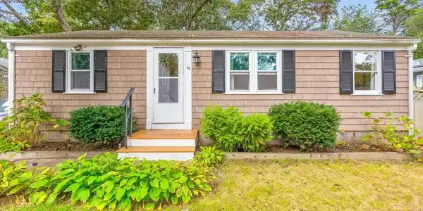 54 Nauset Rd