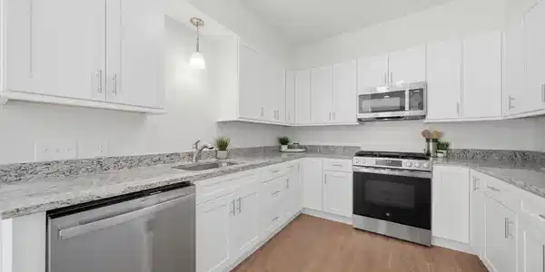 10 Franklin Ave