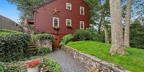 1475 Somerset