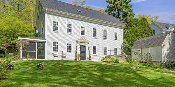 37 Walnut St