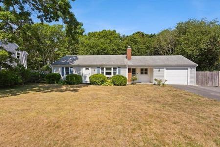 31 Monroe Ln